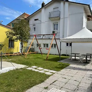 https://residenza-giorgetti.emilia-romagnahotels.net